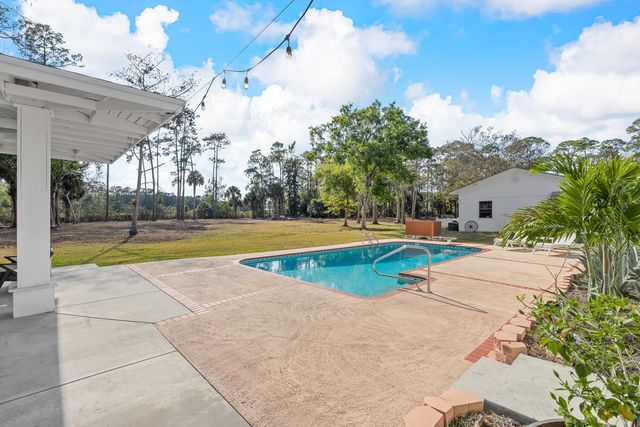 1453 E Road, Loxahatchee Groves, FL 33470