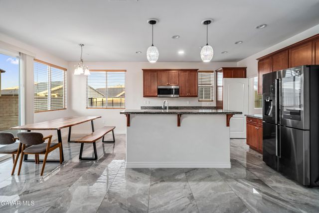 4133 W Avenue J7, Lancaster, CA 93536