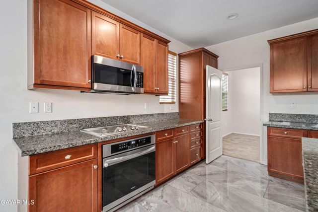 4133 W Avenue J7, Lancaster, CA 93536