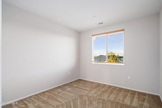 4133 W Avenue J7, Lancaster, CA 93536