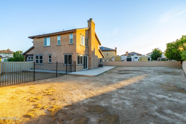 4133 W Avenue J7, Lancaster, CA 93536
