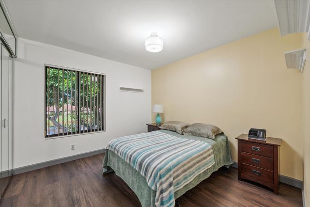 723 Sunny Pine Way B2, Greenacres, FL 33415