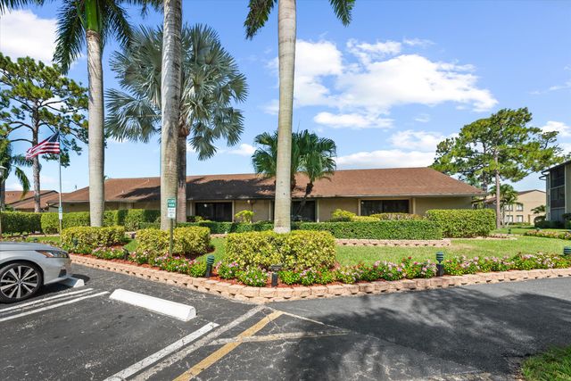 723 Sunny Pine Way B2, Greenacres, FL 33415