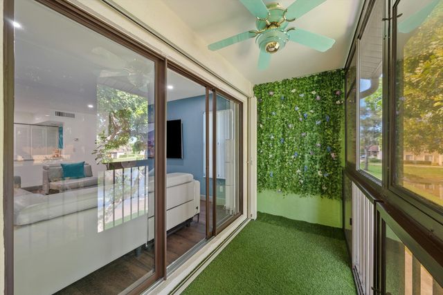 723 Sunny Pine Way B2, Greenacres, FL 33415