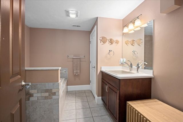 7 Primmett Lane 7, Worcester, MA 01609