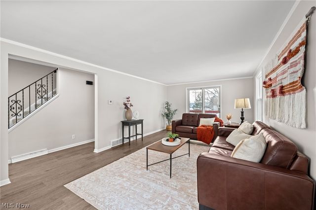 2353 Longlynn Street SW, Massillon, OH 44646