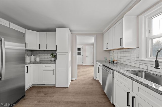 2353 Longlynn Street SW, Massillon, OH 44646