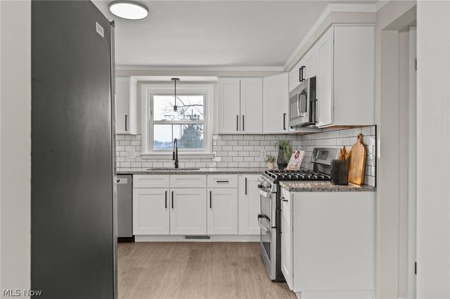 2353 Longlynn Street SW, Massillon, OH 44646