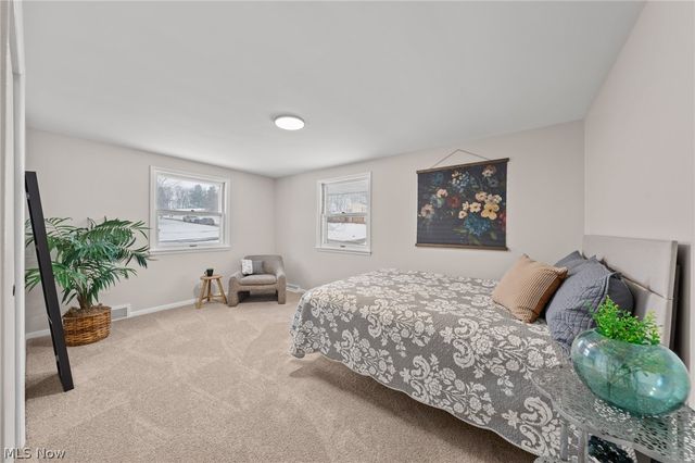 2353 Longlynn Street SW, Massillon, OH 44646