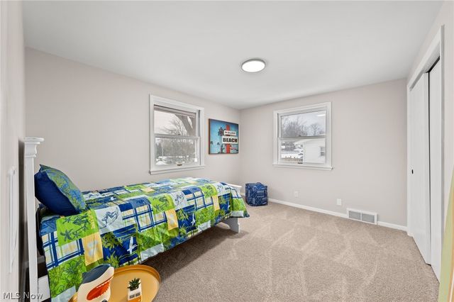 2353 Longlynn Street SW, Massillon, OH 44646