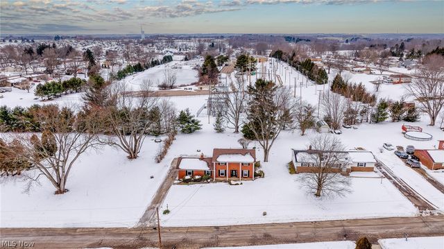 2353 Longlynn Street SW, Massillon, OH 44646