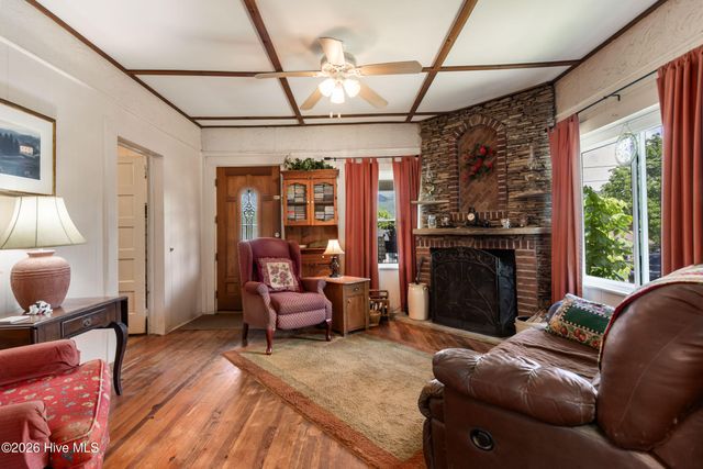 390 Aquone Road, Andrews, NC 28901