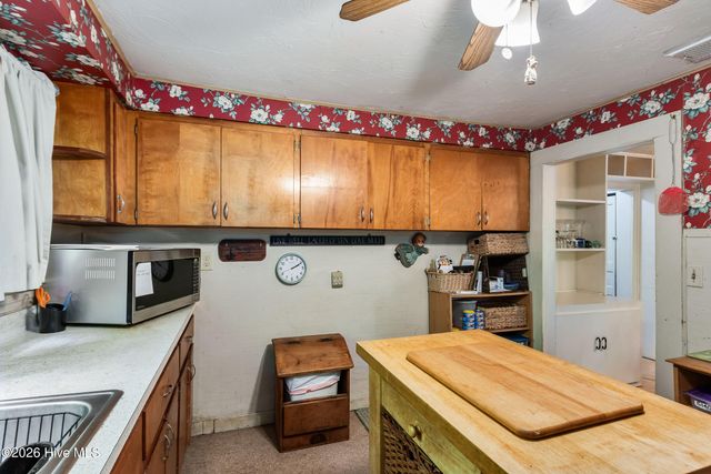 390 Aquone Road, Andrews, NC 28901