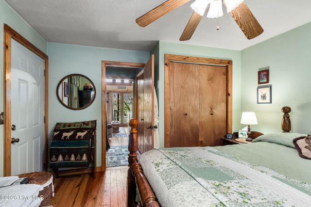 390 Aquone Road, Andrews, NC 28901