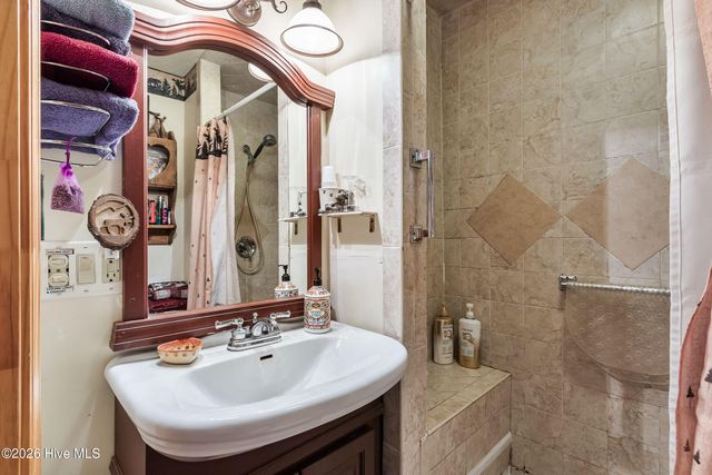 390 Aquone Road, Andrews, NC 28901
