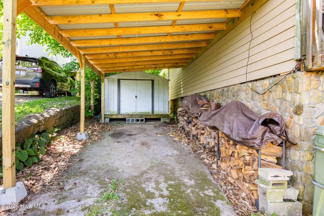 390 Aquone Road, Andrews, NC 28901