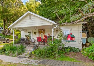 390 Aquone Road, Andrews, NC 28901