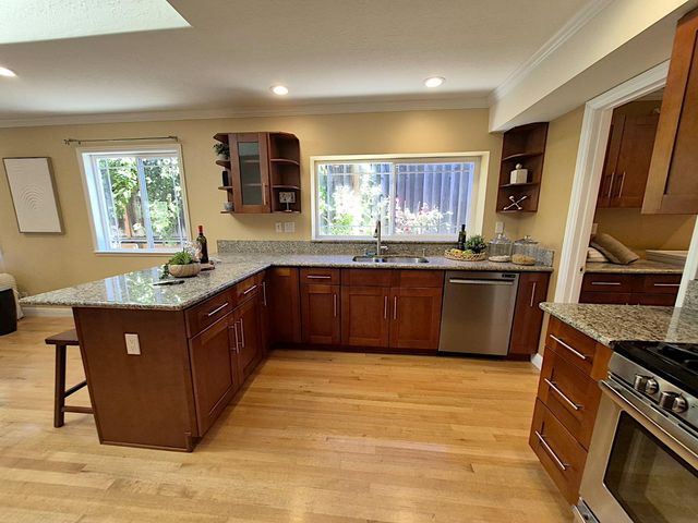 212 Dover Street, Los Gatos, CA 95032