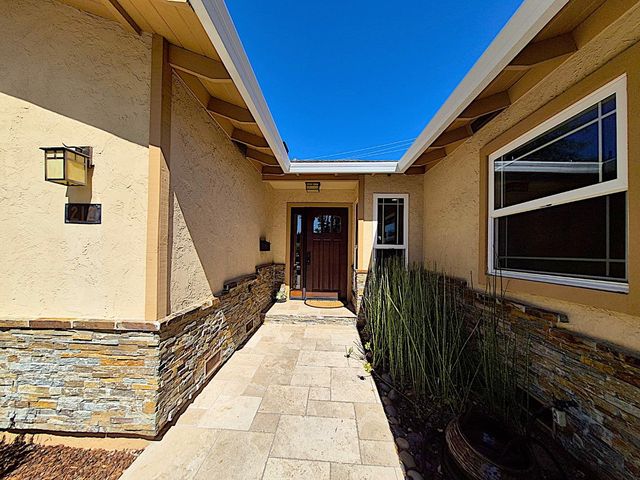212 Dover Street, Los Gatos, CA 95032