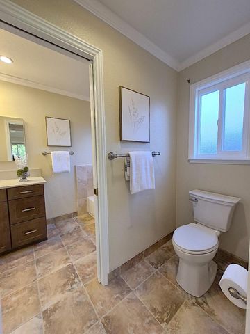 212 Dover Street, Los Gatos, CA 95032