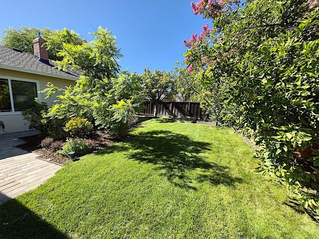 212 Dover Street, Los Gatos, CA 95032