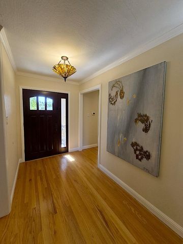 212 Dover Street, Los Gatos, CA 95032