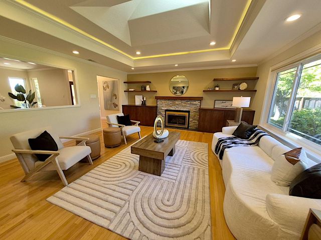212 Dover Street, Los Gatos, CA 95032