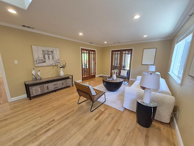 212 Dover Street, Los Gatos, CA 95032