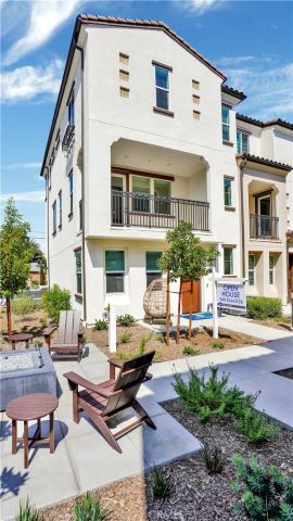 2217 W Orange 17, Anaheim, CA 92804