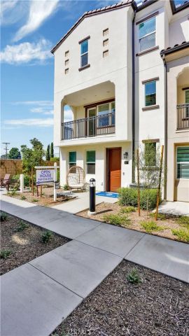 2217 W Orange 17, Anaheim, CA 92804