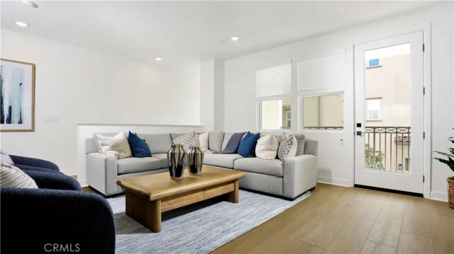 2217 W Orange 17, Anaheim, CA 92804