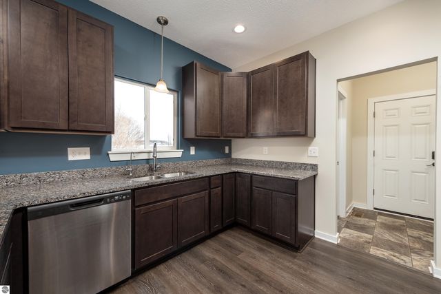 258 Ruby Court, Alma, MI 48801