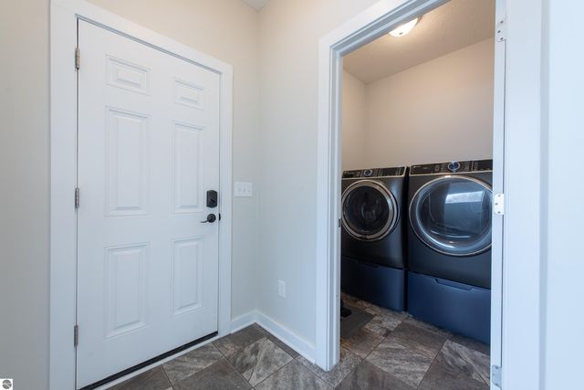 258 Ruby Court, Alma, MI 48801