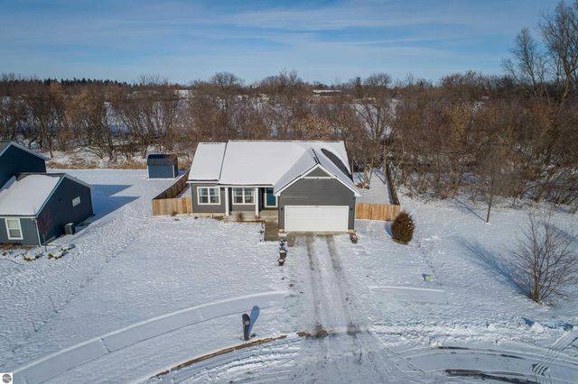 258 Ruby Court, Alma, MI 48801