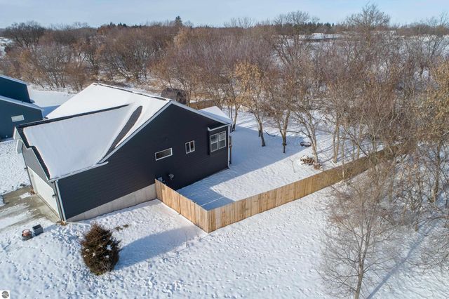 258 Ruby Court, Alma, MI 48801