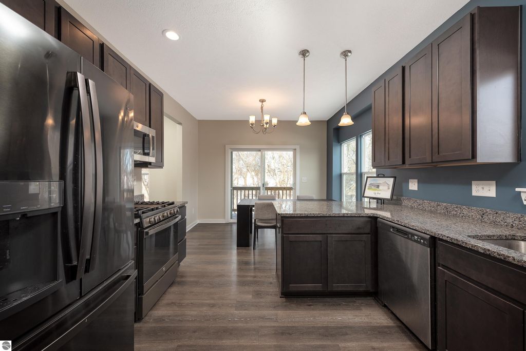 Image 16 of property listing at 258 Ruby Court, Alma, MI 48801