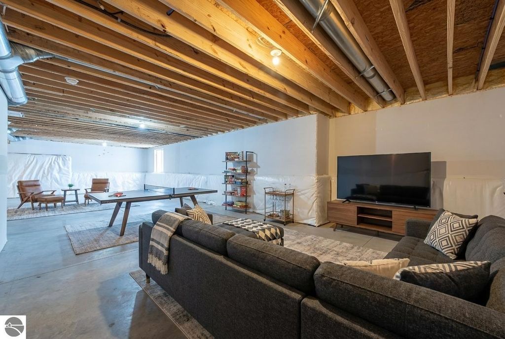 Image 38 of property listing at 258 Ruby Court, Alma, MI 48801