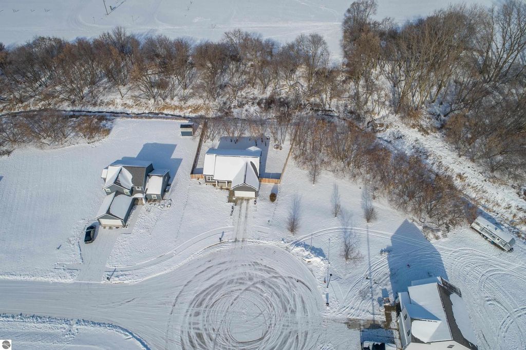 Image 52 of property listing at 258 Ruby Court, Alma, MI 48801