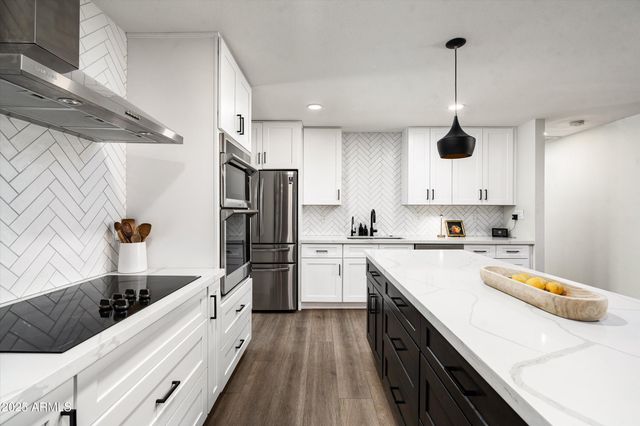 8341 E HUBBELL Street, Scottsdale, AZ 85257