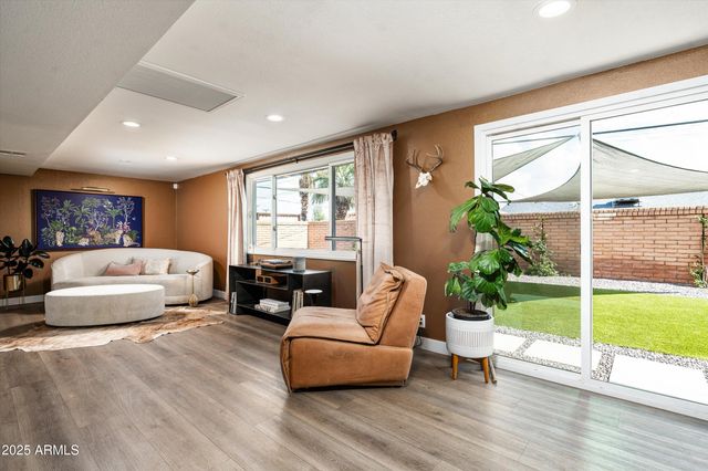 8341 E HUBBELL Street, Scottsdale, AZ 85257