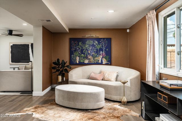 8341 E HUBBELL Street, Scottsdale, AZ 85257