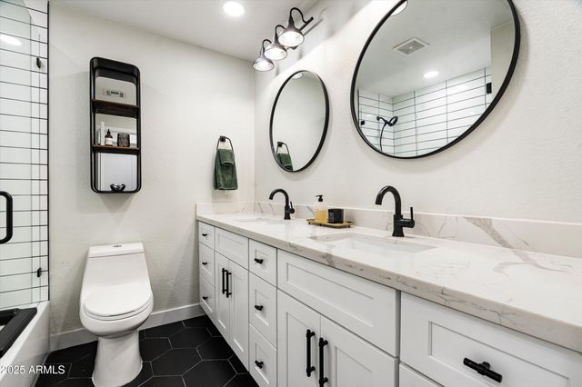 8341 E HUBBELL Street, Scottsdale, AZ 85257