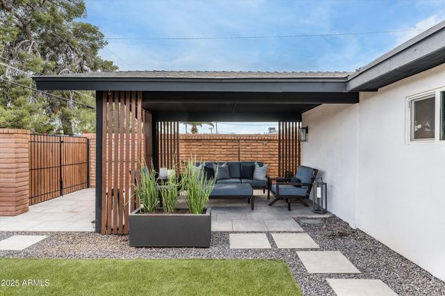 8341 E HUBBELL Street, Scottsdale, AZ 85257