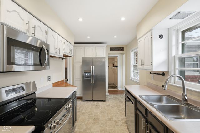 708 Washington Court, Anderson, IN 46011