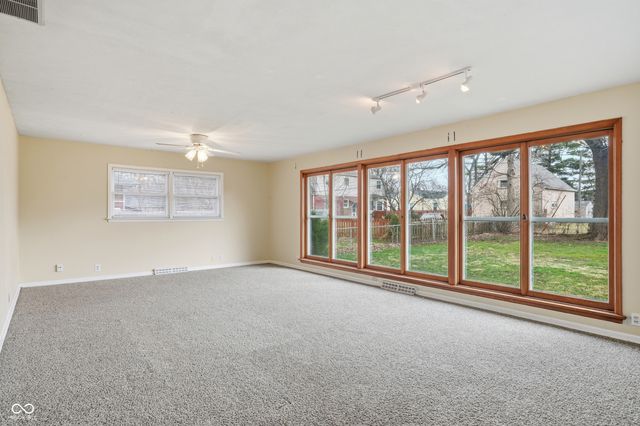 708 Washington Court, Anderson, IN 46011