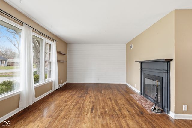 708 Washington Court, Anderson, IN 46011