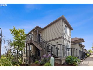 20920 FAWN Ct 12, West Linn, OR 97068