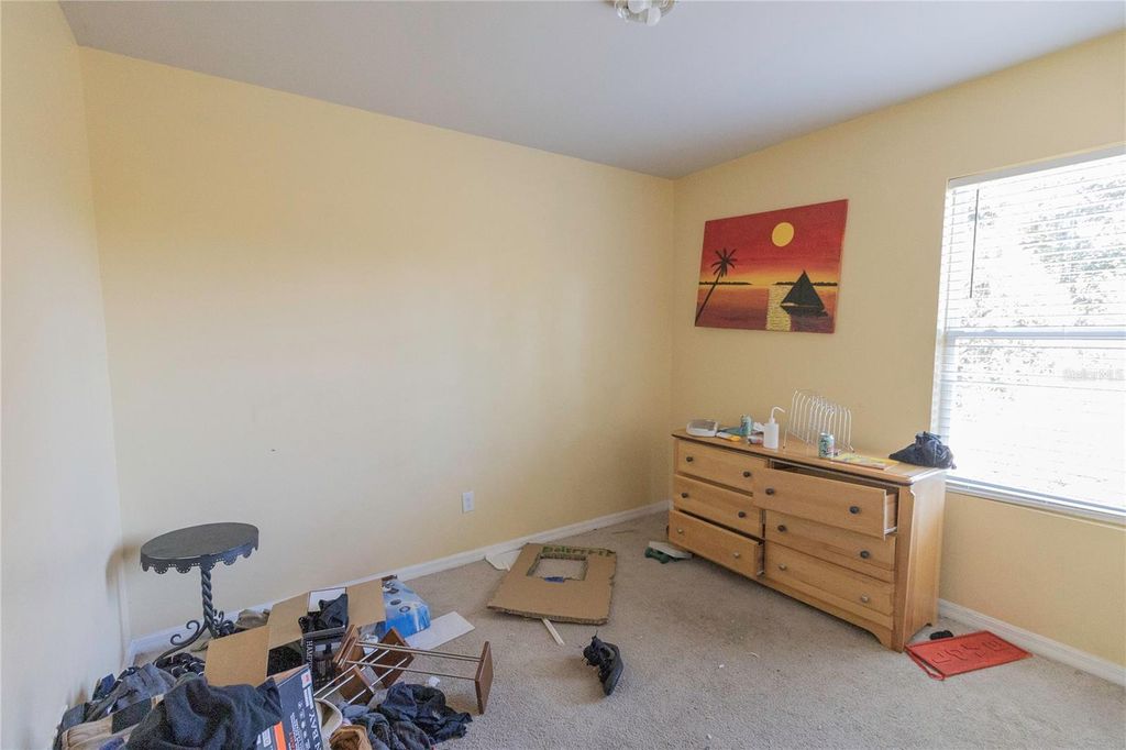 Image 17 of property listing at 1421 OREGON LANE, North Port, FL 34286