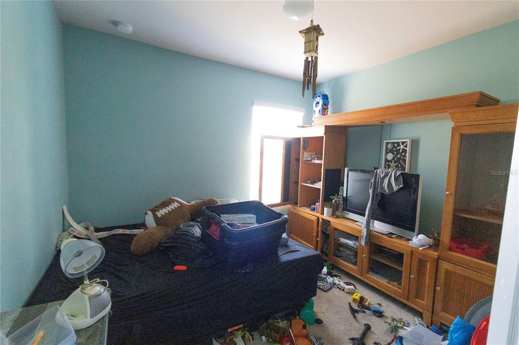 Image 18 of property listing at 1421 OREGON LANE, North Port, FL 34286