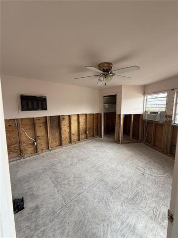 8822 43RD AVENUE N 126, St Petersburg, FL 33709